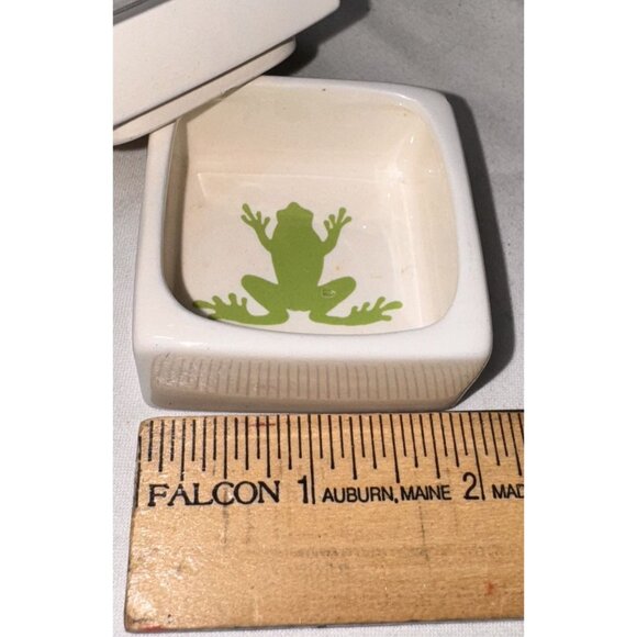 2" Nancy Lopez Ceramic Trinket Box brown Hippo green Frog 1976 japan - Picture 6 of 7
